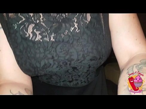 ❤️ Ang slutty stepsister ay nagbibigay sa kanya ng blowjob at Spanish super porn sa amin