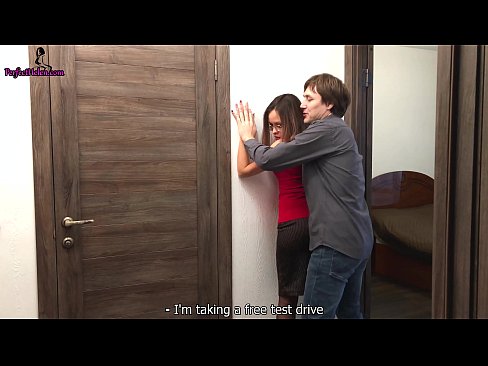 ❤️ Sexy Realtor Sensually Jerks Kanyang Puke at Fucks Habang Nagbebenta ng Kanyang Apartment - Krempai super porn sa amin
